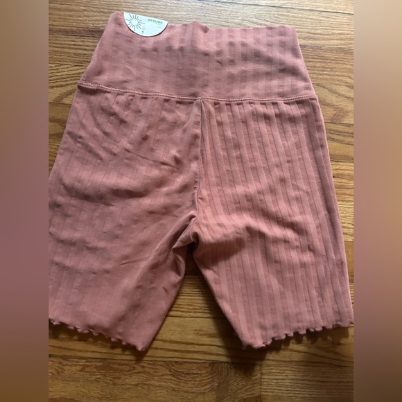 Women's Mauve Ruffle Hem Shorts - Picture 5 of 7